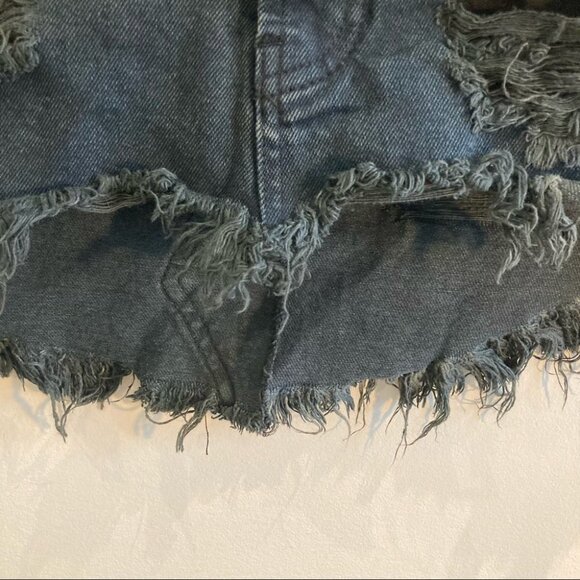 ONE TEASPOON Sz  26 Distressed Button Fly Mini Jean Denim Skirt - Picture 3 of 15